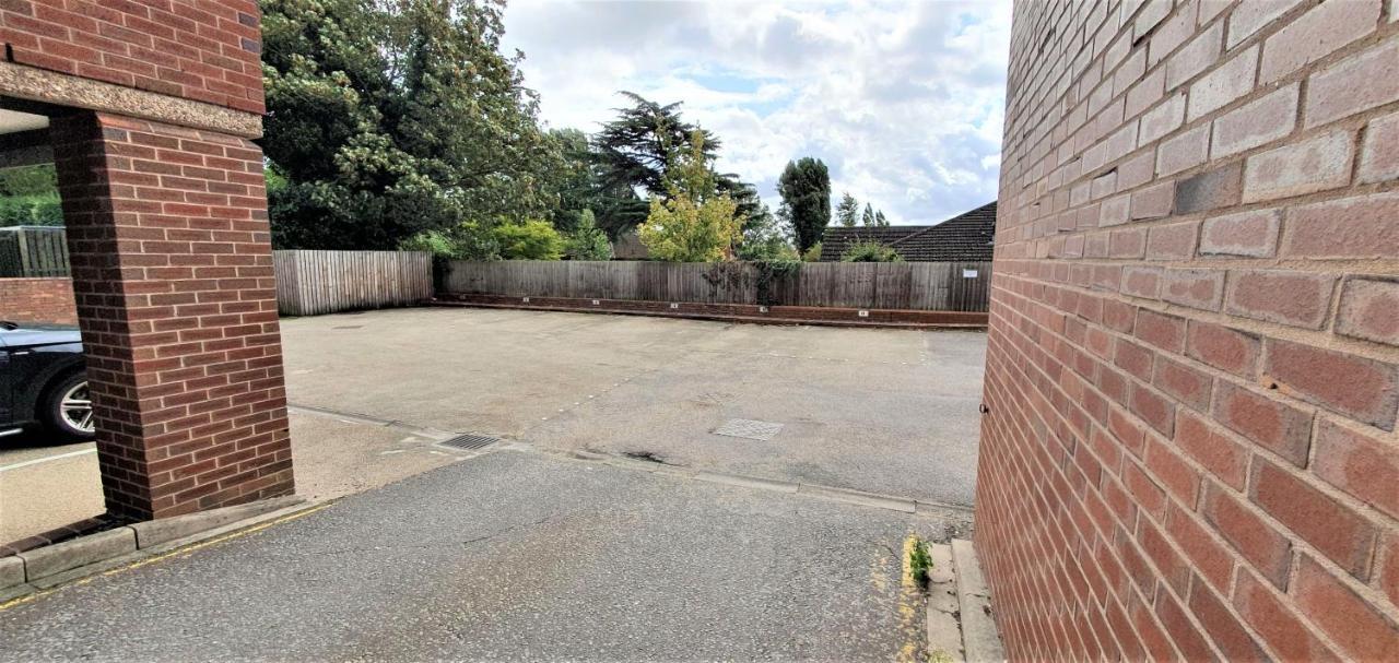 Cliftonville Heights - 2 Bed Home Away From Home Northampton Esterno foto